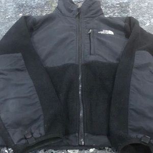 The NorthFace Women’s Denali Fleece
